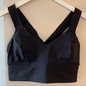 Black sports bra